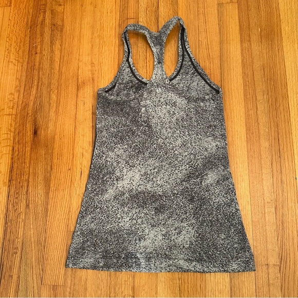 Lululemon Cool Racerback II Luon Spray Jacquard White Black unsure of side @ - Picture 2 of 12